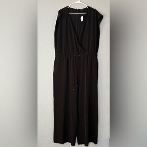 ANN TAYLOR Jumpsuit  Surplice Wide Cropped Cap Sleeve Cinched Waist Black XL